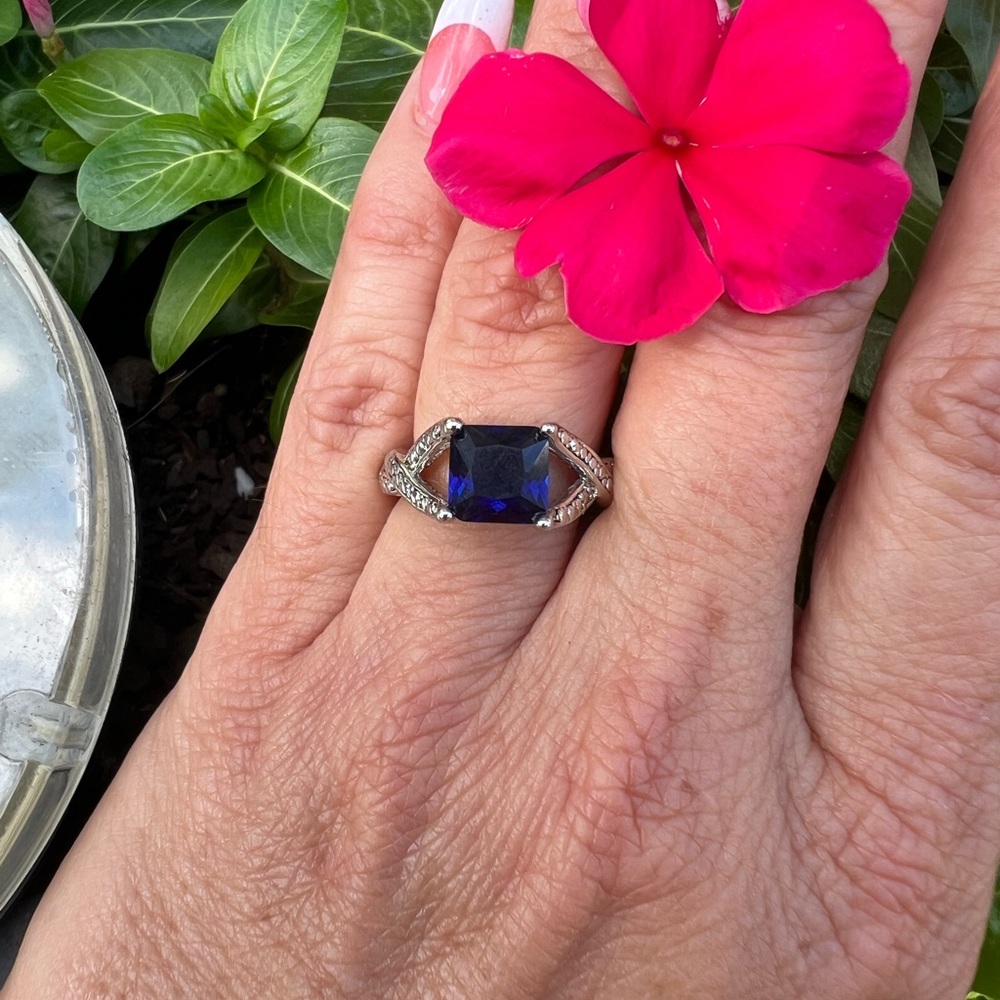 Silver-tone Royal Blue Costume Ring